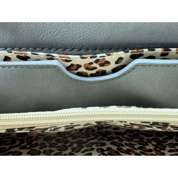 Tahari Call Center Slate Blue Faux Leather Wristlet Identity Protect Lining NEW - Picture 4 of 6